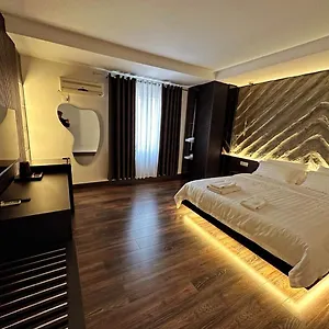 Tirana Central Rooms Gasthof